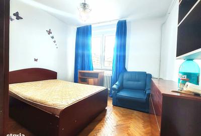 Apartament cu 2 camere semidecomandat în Craiovei