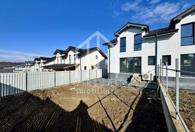 Duplex cu 4 camere cu Canalizare în Est - 11