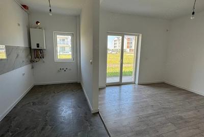 Apartament cu 3 camere semidecomandat în Torontalului - 3