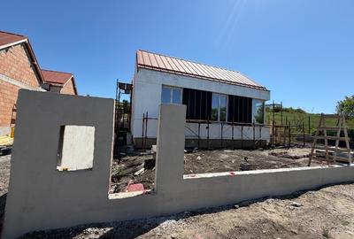 Casă individuală cu 4 camere cu Canalizare în Jucu de Sus - 3