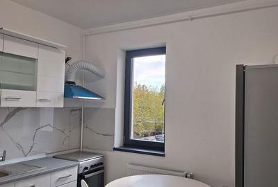 Garsonieră decomandată în Central - 2