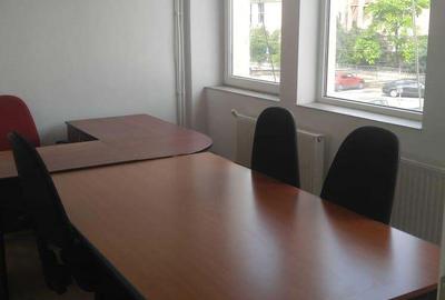 Spațiu comercial, de 44 mp, în Central - 12