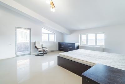 Apartament cu 3 camere decomandat, mobilat în Voluntari