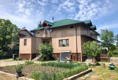 Casă individuală cu 13 camere cu Canalizare în Mofleni - 8