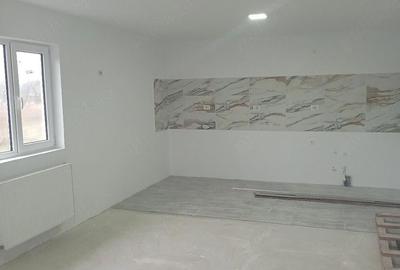 Casă cu 3 camere cu Teren 500 Mp în Pecineaga - 8