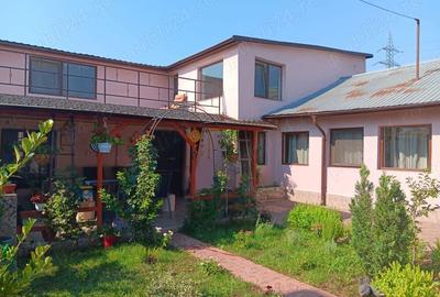 Vand casa cu mansarda ?i terasa Vand casa cu mansarda ?i terasa - 1