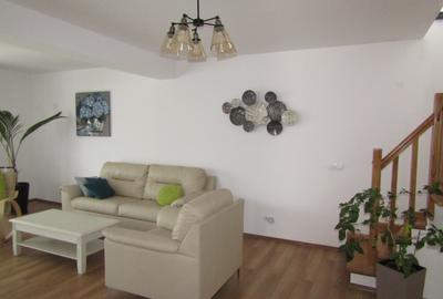 Casă cu 4 camere cu Canalizare în Periferie - 7