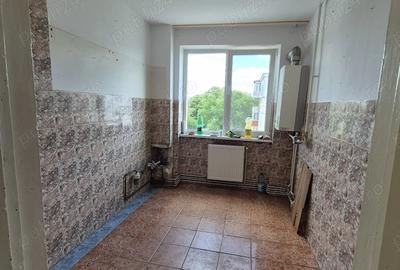 Apartament de vanzare - 4
