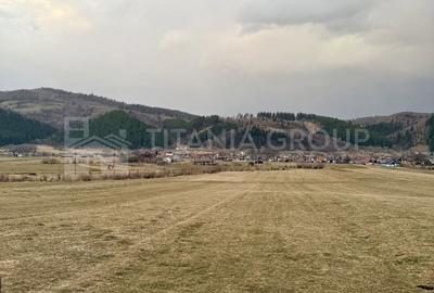 Teren de 2548 mp, în Zărnești - 1