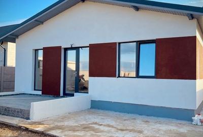 Casă cu 3 camere în Berceni