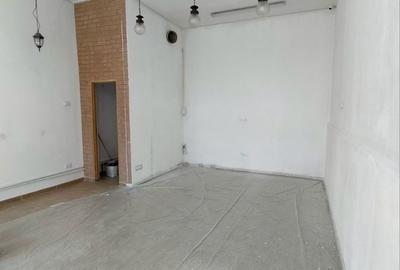 Spațiu comercial, de 34 mp, în Central - 2