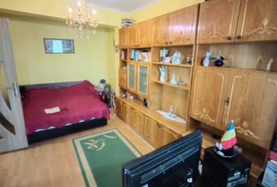 Garsonieră decomandată în Micro 14