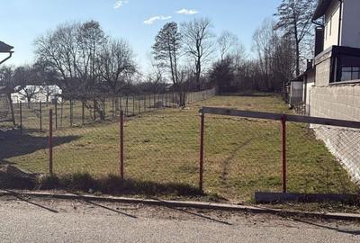 Teren Construcții intravilan de 1379 mp, în Nord - 3