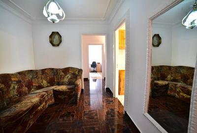 Apartament cu 3 camere decomandat, mobilat în Vasile Aaron - 13