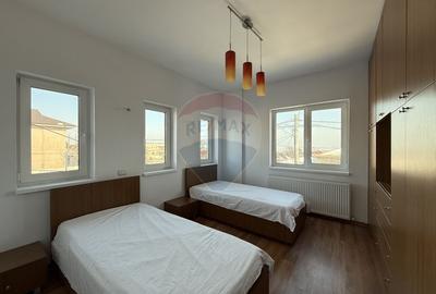 Casă individuală cu 5 camere cu Teren 400 Mp în Central - 2