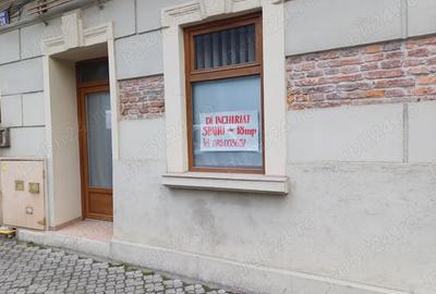 Inchiriez spa?iu ptr birou in centrul istoric Baia Mare - 4