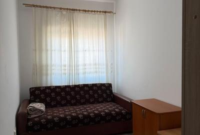 Apartament cu 3 camere semidecomandat în Central - 3