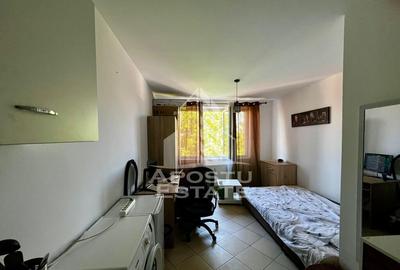 Garsoniera,etaj 3, zona Lipovei - 1