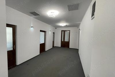 Apartament cu 5 camere decomandat în Central - 16