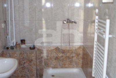 Casă cu 5 camere cu Teren 230 Mp în Calea Călărașilor - 2