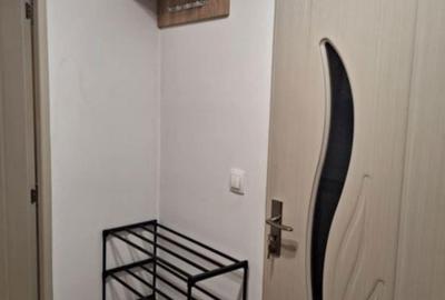 Garsonieră decomandată în Tractorul - 3