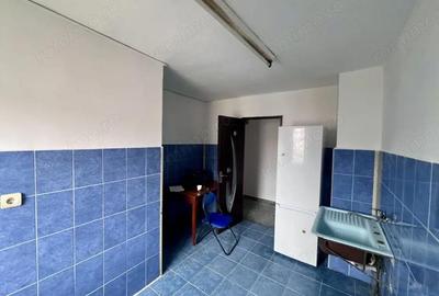 Apartament cu 3 camere decomandat în Central - 3