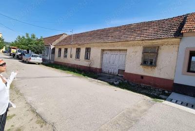 Casă cu Teren 500 Mp în Liubcova