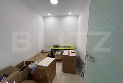 Spațiu comercial, de 9,000 mp, în Industrială - 1