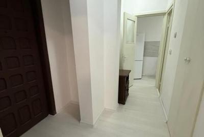 Garsonieră decomandată în 1 Mai - 5