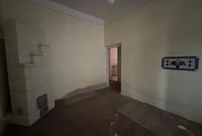 De vanzare  casa 160 mp  teren 620 mp - langa Parcul Regina Maria - 3