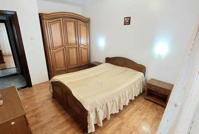 Apartament cu 3 camere decomandat în Cug - 4