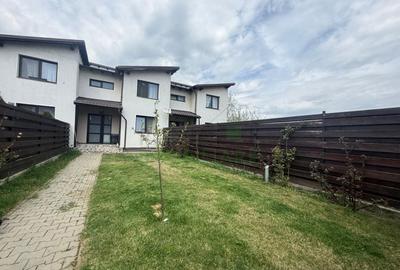 Casă individuală cu 4 camere cu Canalizare în Hărman - 1