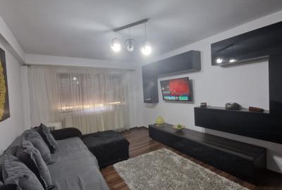 Apartament decomandat, 2 camere, 58mp, Rovine, zona Helmat