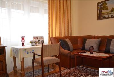 Casă cu 9 camere cu Teren 650 Mp în Central - 1