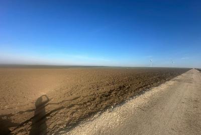 Teren 47.900 mp intravilan pentru proiecte energetice și industriale - 1