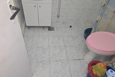 Apartament cu 4 camere decomandat în Micro 15 - 9