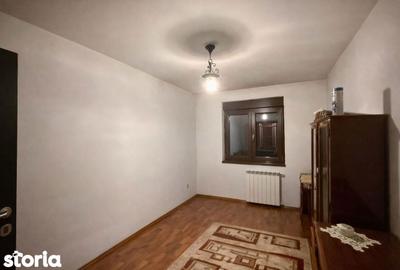 Apartament cu 4 camere semidecomandat, mobilat în Circumvalațiunii - 13
