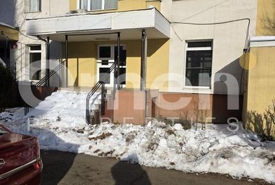 Spațiu comercial, de 49 mp, în Decebal - 6