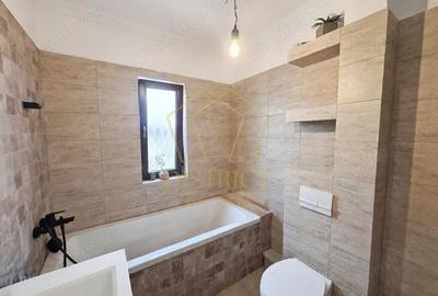 Casă cu 4 camere cu Canalizare în Ronaț - 2