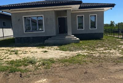 Casă individuală cu 4 camere cu Canalizare în Brănești - 21