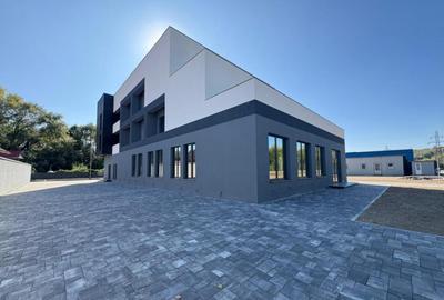 Cladire moderna P+2 cu parcare proprie - str. Tineretului Cladire moderna P+2 cu parcare proprie - str. Tineretului - 2