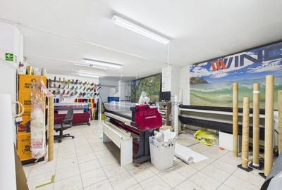 Spațiu comercial 726 mp – ideal pentru producție, birouri sau showroom - 11