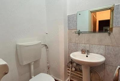 Apartament cu 3 camere semidecomandat în Pantelimon - 1