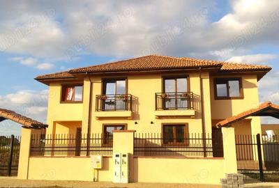 Casă cu 4 camere cu Teren 300 Mp în Central - 10