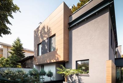 Casă cu 12 camere cu Canalizare în Domenii - 3