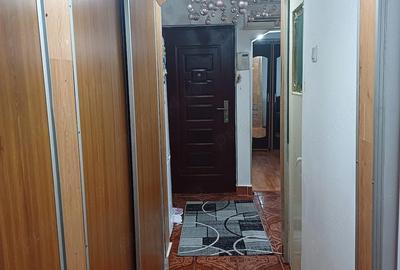 Apartament cu 3 camere decomandat în Central - 1
