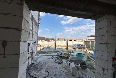 Casa plan parter, la rosu, 380 MP, 110 MP utili, Preajba - 11