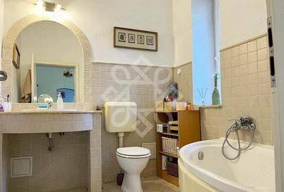 Casă cu 4 camere cu Teren 586 Mp în Central - 8