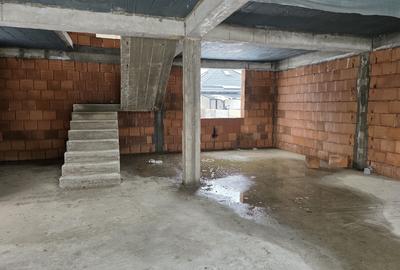 Casă cu 4 camere cu Teren 900 Mp în Pantelimon