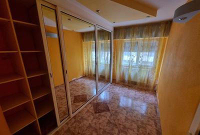 Soveja eden-apartament 4 camere decomandat etaj 1 - 2